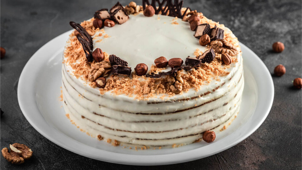 Confectionery pastes with high solids content